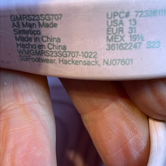 Size 13 girls Rugged Shark shoes - Picture 6 of 6